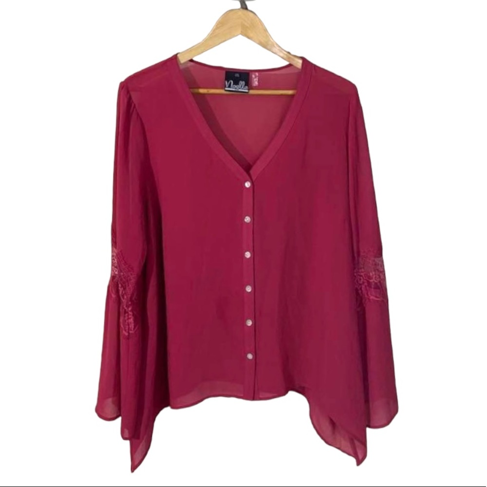 Noelle Women's Size L/XL Pink Buttoned Blouse Flare Lace Sleeve Handkerchief Hem